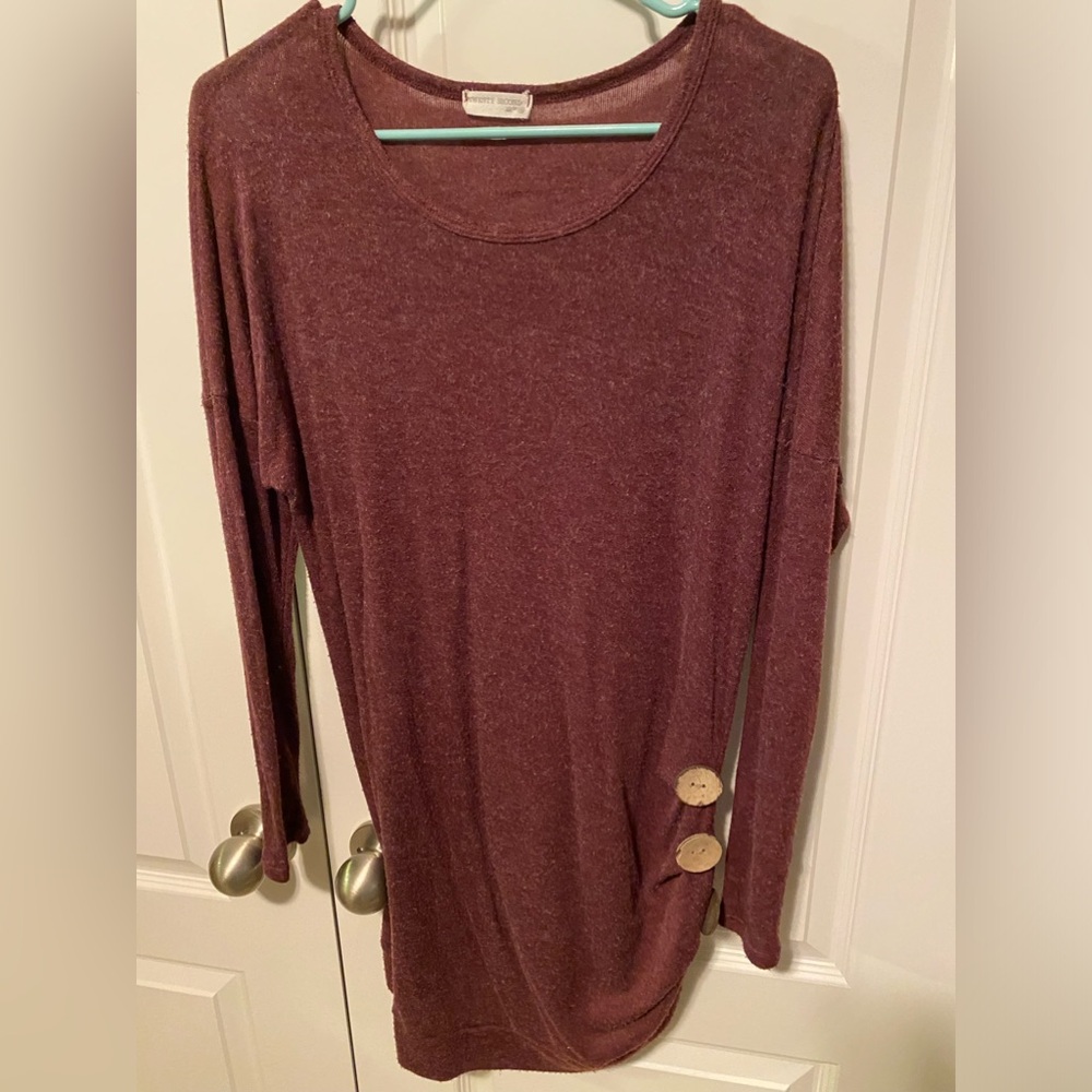 Twenty Second maroon long sleeve light sweater Top  Sz M